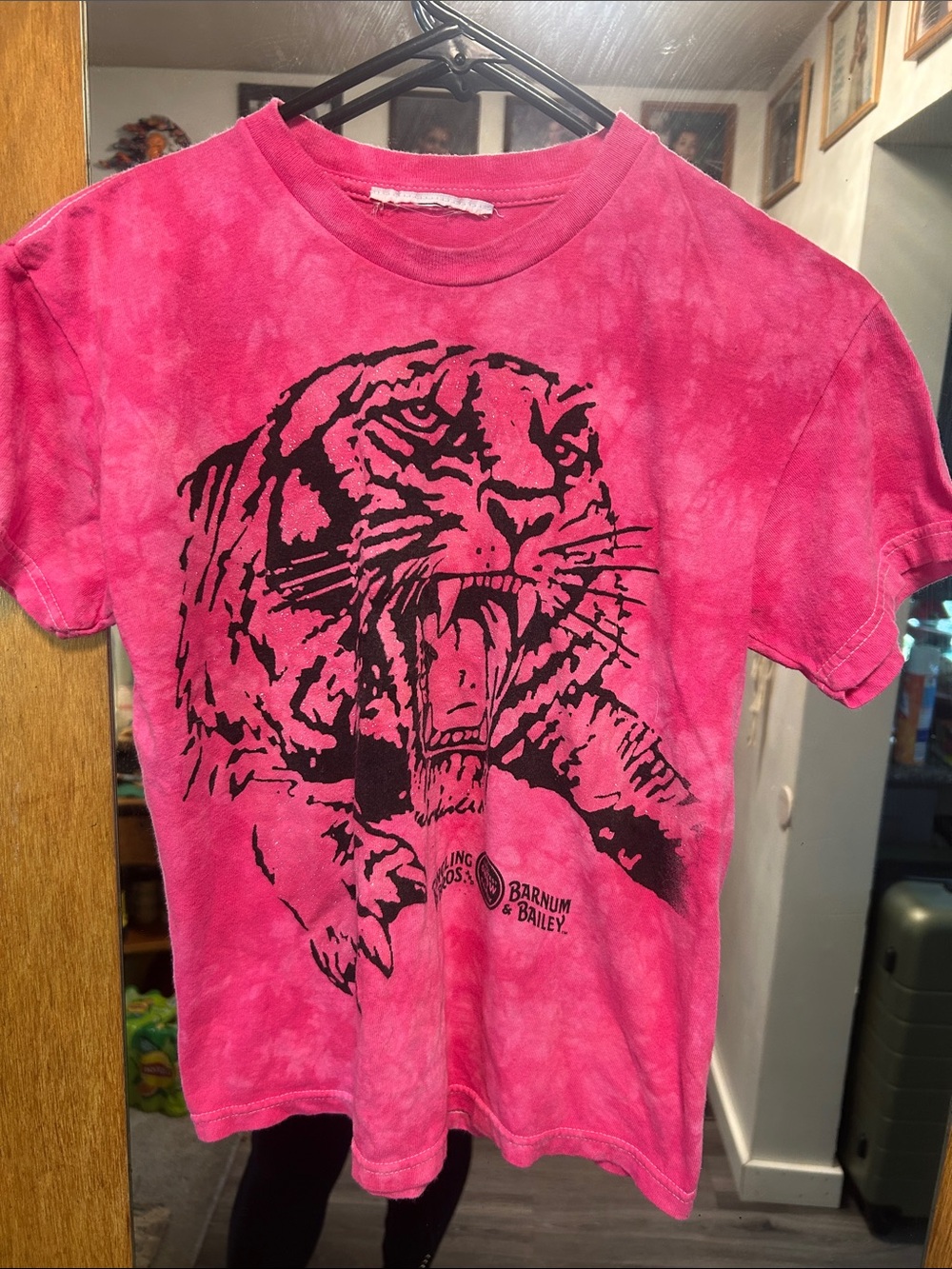 Source Unknown Hot Pink Tie-Dye Tiger Graphic Tee with sparklers